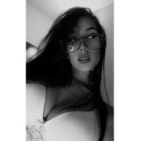 Live sex webcam photo for mia_pink_777 #278058584