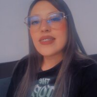 Live sex webcam photo for mia_row_1 #277360115