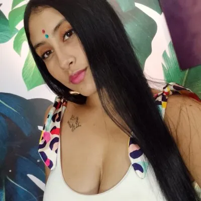 Live sex webcam photo for miathom #275640324