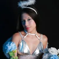 Live sex webcam photo for missliia_ #275868000