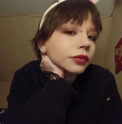 Live sex webcam photo for mollipowella #275437621