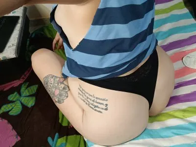 Live sex webcam photo for monchito_12 #275674866