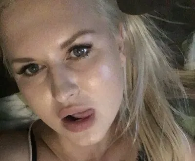 Live sex webcam photo for morticia_ #275683666