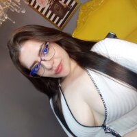 Live sex webcam photo for nahomy8_t_ #276223968