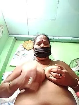 Live sex webcam photo for neeru34 #273216388