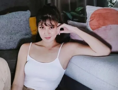 Live sex webcam photo for nienababy1 #275733083