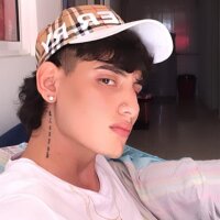 Live sex webcam photo for paul_2121 #275961441