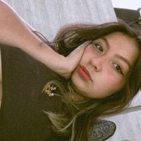 Live sex webcam photo for peach-12 #276851736