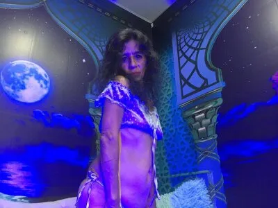Live sex webcam photo for pervert_milf4u- #275517230