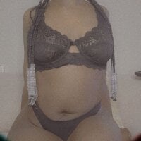 Live sex webcam photo for petite_dime69 #277581895