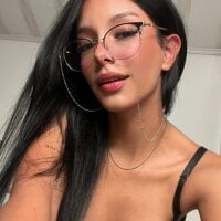 Live sex webcam photo for peyton_golden #277143734