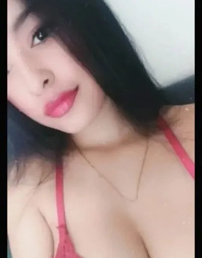 Live sex webcam photo for pocahonttas24 #275590427