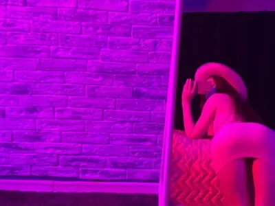 Live sex webcam photo for polly_strawberry #275498527