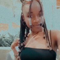 Live sex webcam photo for prettyhuncho254 #277332419