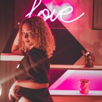 Live sex webcam photo for rosse888 #276125358