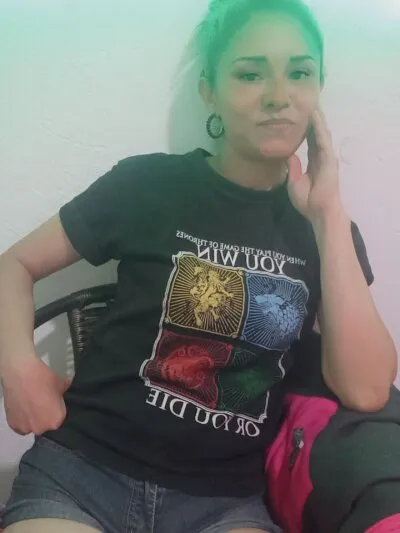 Live sex webcam photo for rubik_amor #275593005