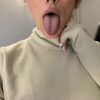 Live sex webcam photo for saffronemily #275989750