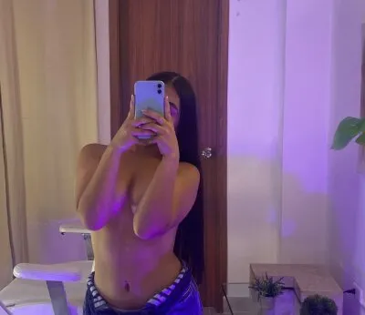 Live sex webcam photo for sallomeeh #275551253