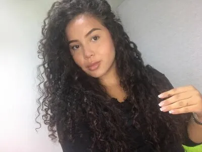 Live sex webcam photo for sara_gill_s #275537376