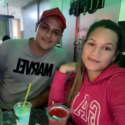 Live sex webcam photo for sara_y_camilo01 #275673456