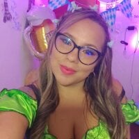 Live sex webcam photo for scarlett-21 #276911323