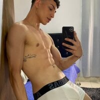 Live sex webcam photo for sebas_prince #277177126