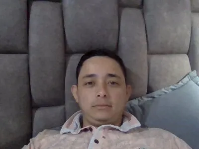 Live sex webcam photo for selena_ronal #275686163