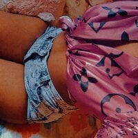 Live sex webcam photo for sexy-zaharah #277234079