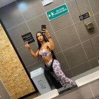 Live sex webcam photo for sexychocolatte69 #277022127