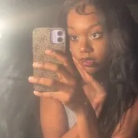 Live sex webcam photo for shaunieluv222 #277433686