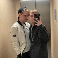 Live sex webcam photo for shy_guys #277408120