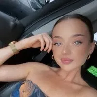 Live sex webcam photo for siennacapraa #276603710