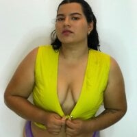 Live sex webcam photo for sophie_curvy18 #278119834