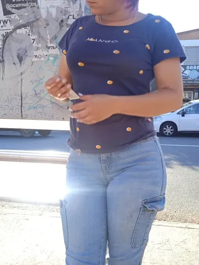 Live sex webcam photo for squirt_and_sex #275622605