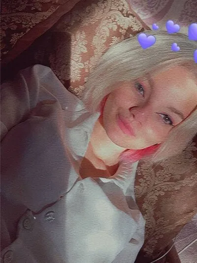 Live sex webcam photo for sun_flowerr #275471521