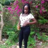 Live sex webcam photo for sweetCoochie_ #277030981
