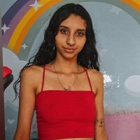 Live sex webcam photo for sweet_helen21 #277083198