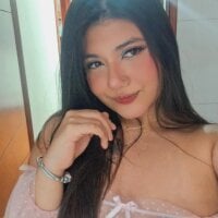 Live sex webcam photo for sweet_yelly #277045846