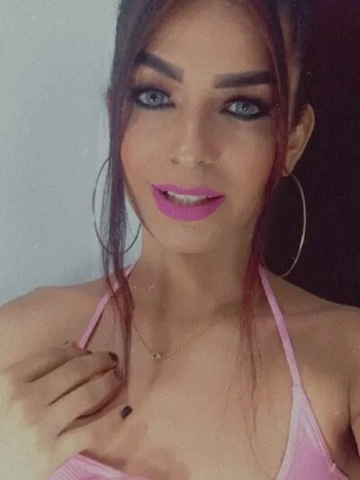 Live sex webcam photo for sweet_yinyer #275464127