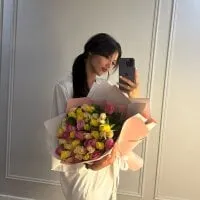 Live sex webcam photo for sweetfox_365 #276505772