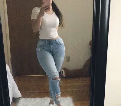 Live sex webcam photo for sweetivyxxx #275496231