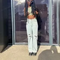 Live sex webcam photo for sweetpetite_africana #277824898