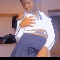 Live sex webcam photo for sweetsexy_mommy #277272783