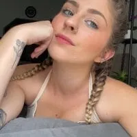 Live sex webcam photo for tipsyfroggy1 #277068138