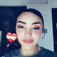 Live sex webcam photo for tity_love23 #277274655