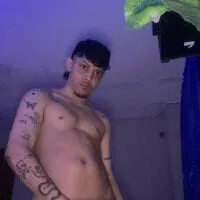 Live sex webcam photo for tonyanddaniels #277903679