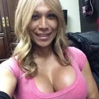 Live sex webcam photo for tschloelondon #276931388