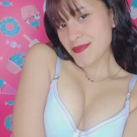 Live sex webcam photo for valentinacooper_18a_ #275775169