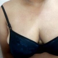 Live sex webcam photo for vamikasingh #276394372