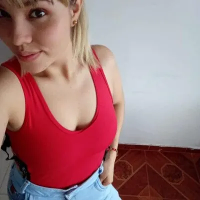 Live sex webcam photo for venussweet94 #275430438